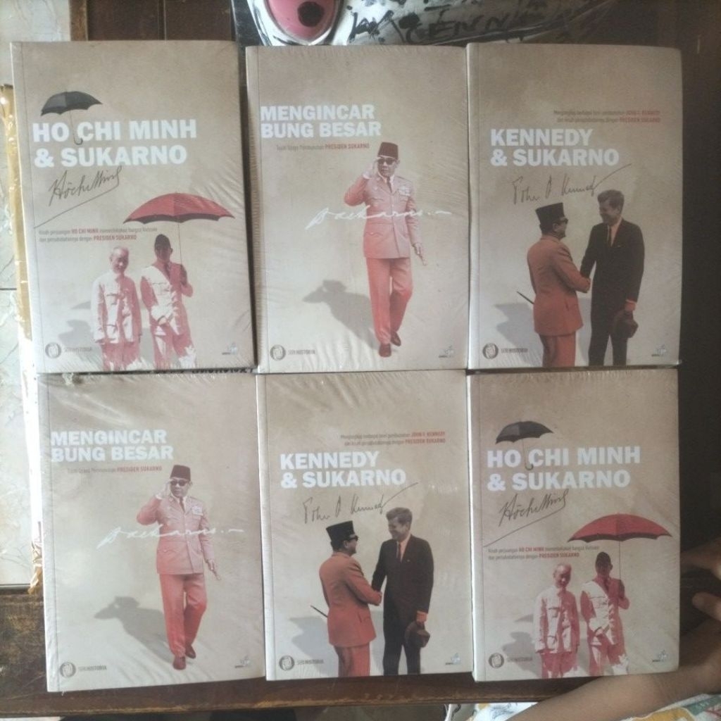 BUKU HO CHI MINH & SUKARNO, KENNEDY & SUKARNO, MENGINCAR BUNG BESAR