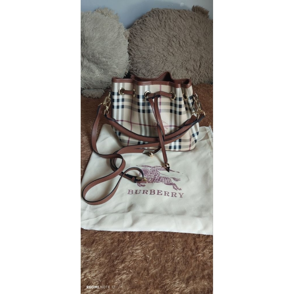 Preloved tas Burberry