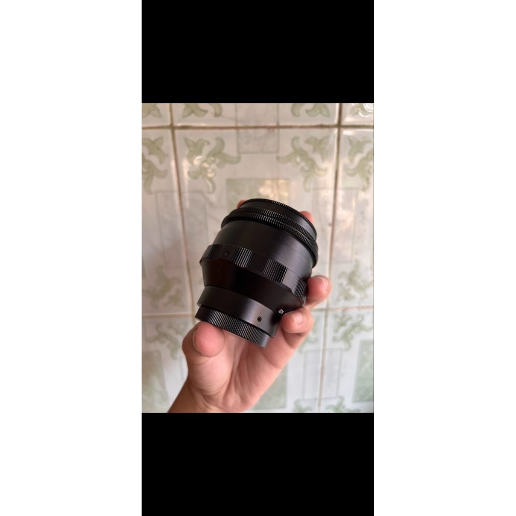 TTArtisan 75mm f1.5 Swirly Bokeh