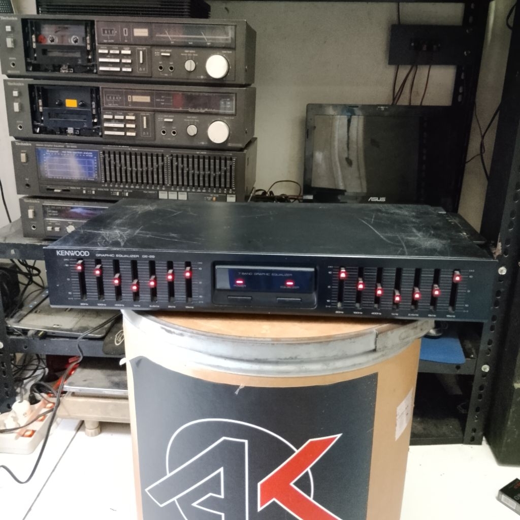 EQUALIZER KENWOOD GE-29