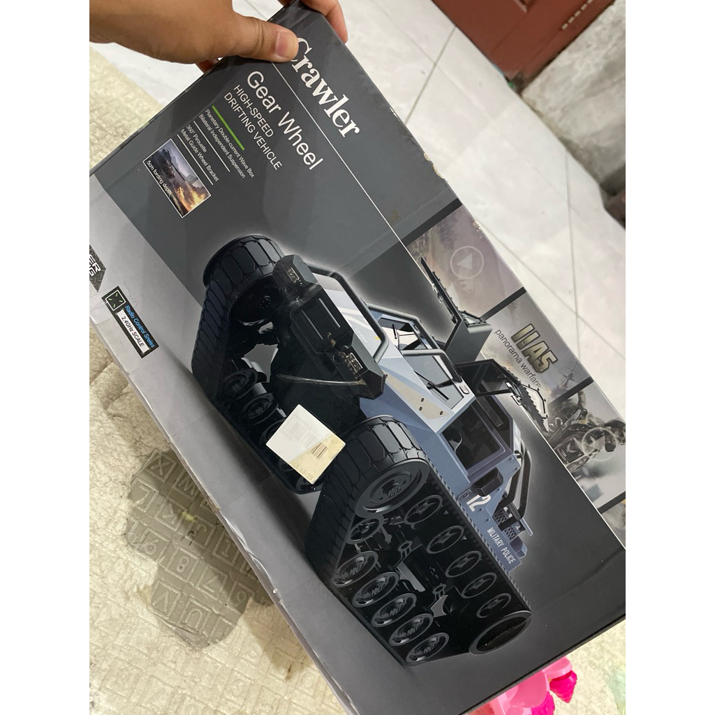 Military Ripsaw RC Tank SG1203