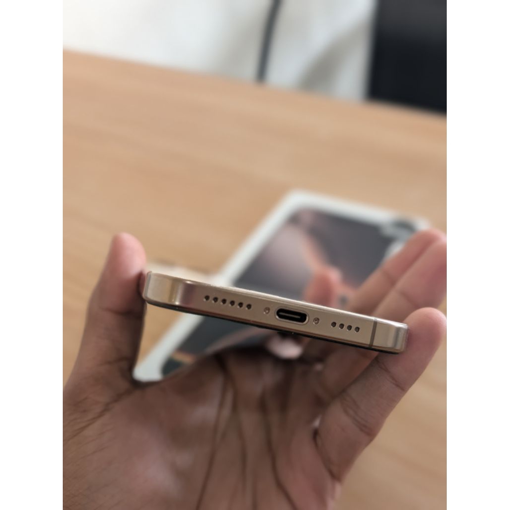 IPHONE 16 PRO MAX 256GB SECOND LIKEENEW