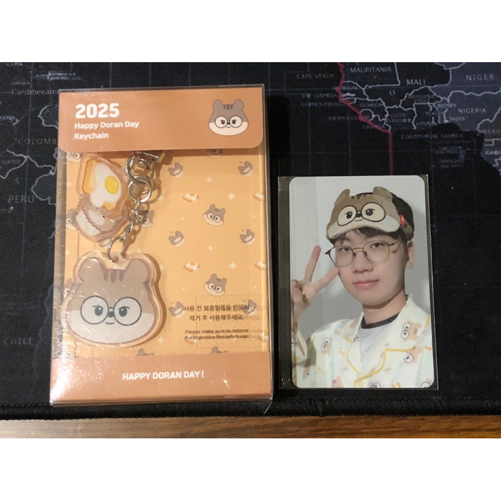 T1 LEAGUE OF LEGENDS LOL SVT SEVENTEEN Official Merchandise keyring zeus doran faker gumayusi keria 