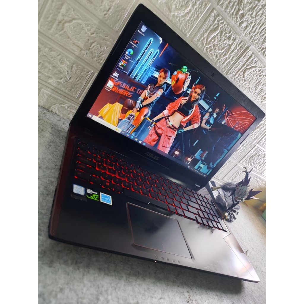 Laptop Asus ROG FX553VD Core i7 GTX 1050 RAM 8GB SSD 128GB + 1000GB