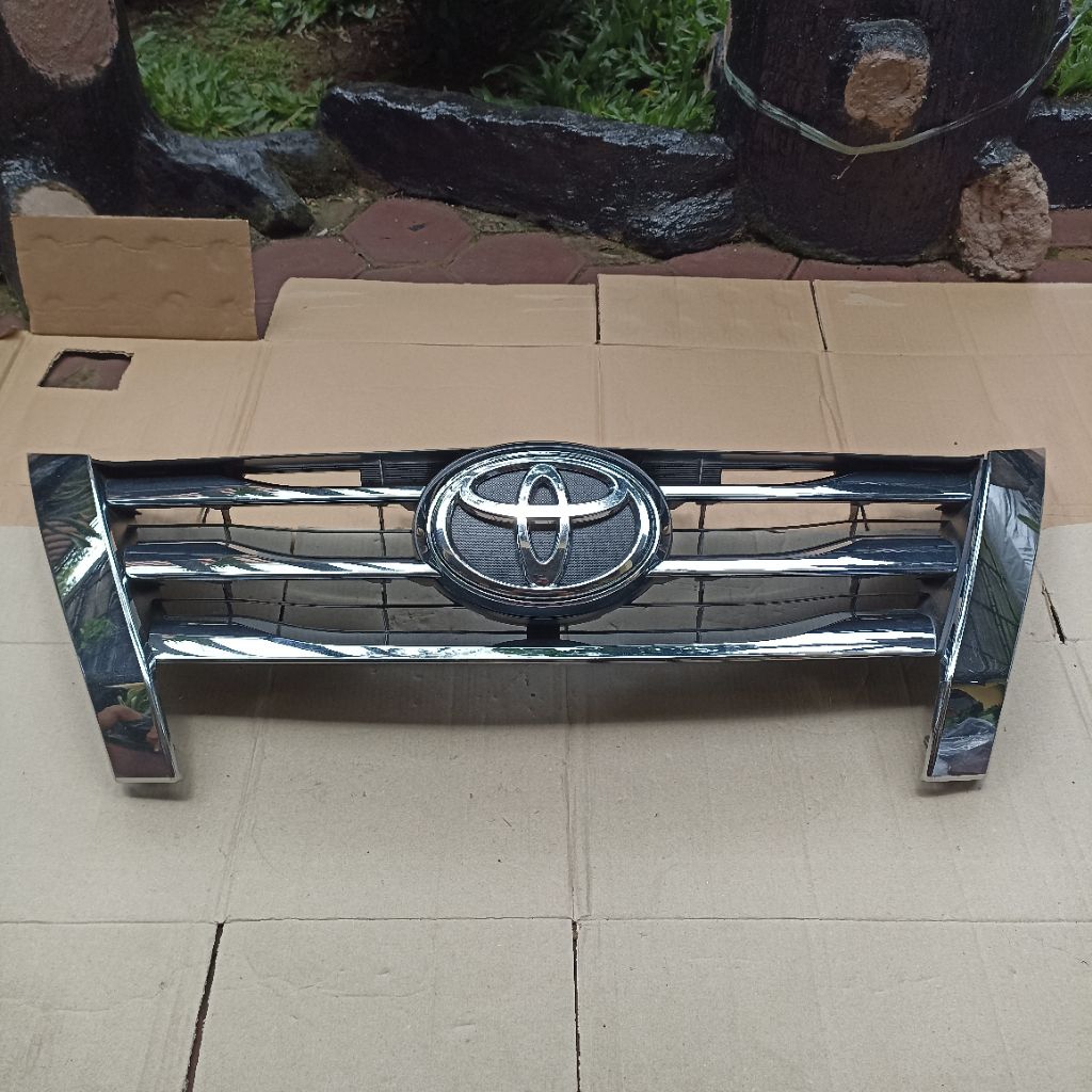 Gril Depan Toyota Fortuner VRZ Tahun 2016-2020 Original Second