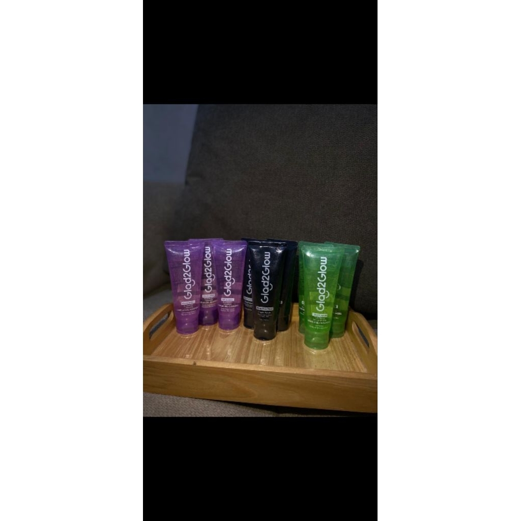 FACIAL WASH GLAD2GLOW