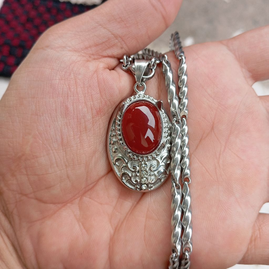 kalung liontin batu akik red raflesia madu ring titanium dim 18x13mm