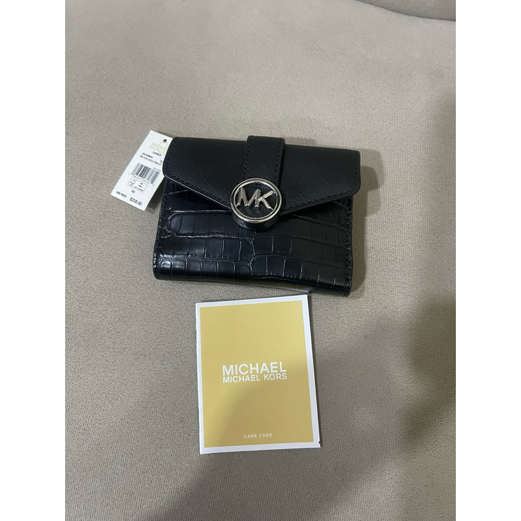 michael kors carmen wallet
