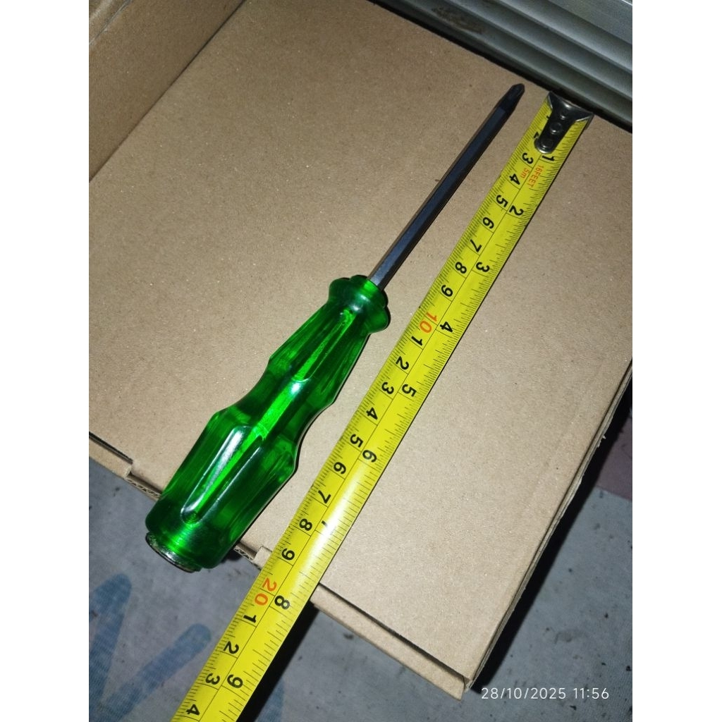 obeng ketok tembus transparan (-) dan (+) magnet , cuci gudang ,stok lama kualitas bagus