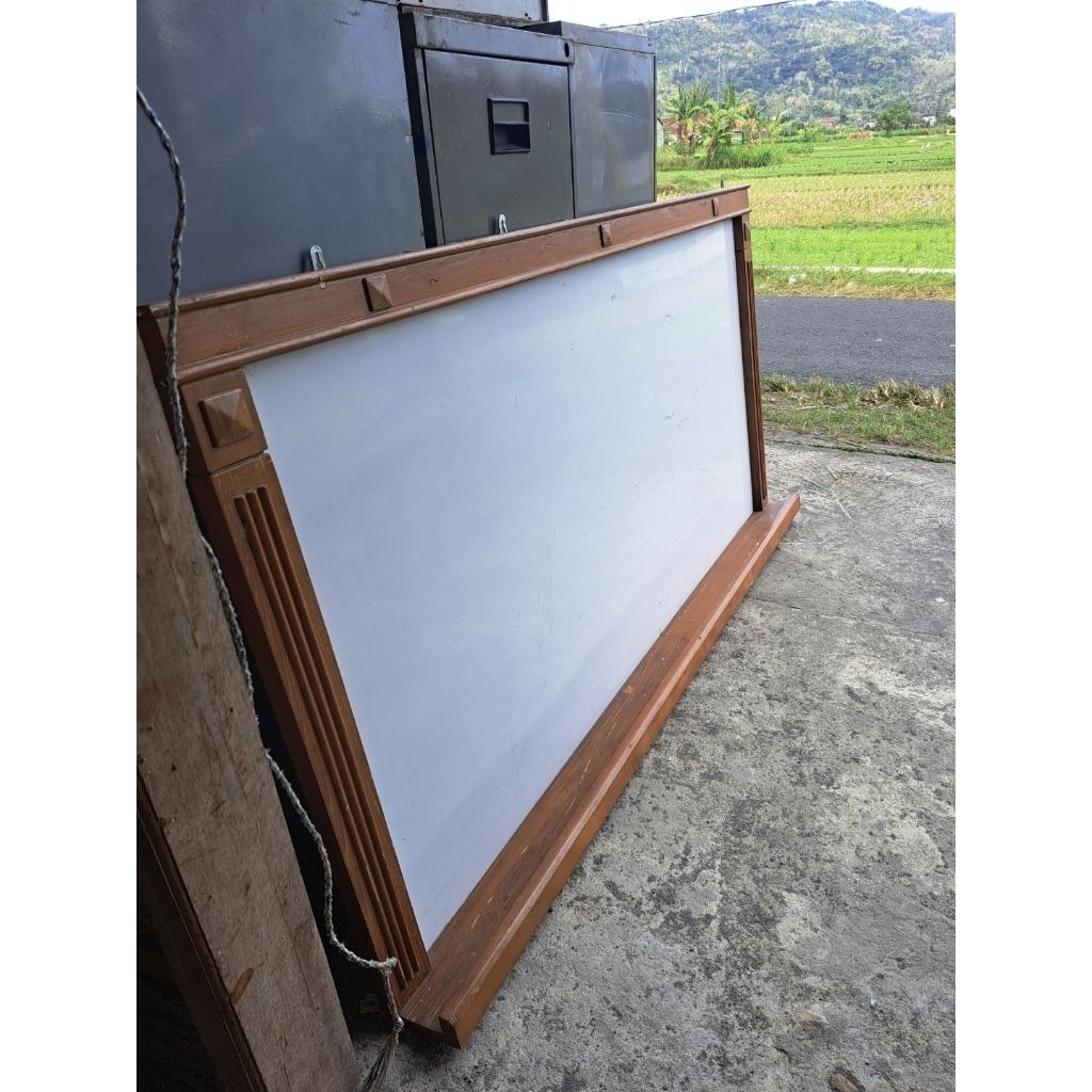 Papan tulis papan pengumuman white board ukuran 120x60cm white board