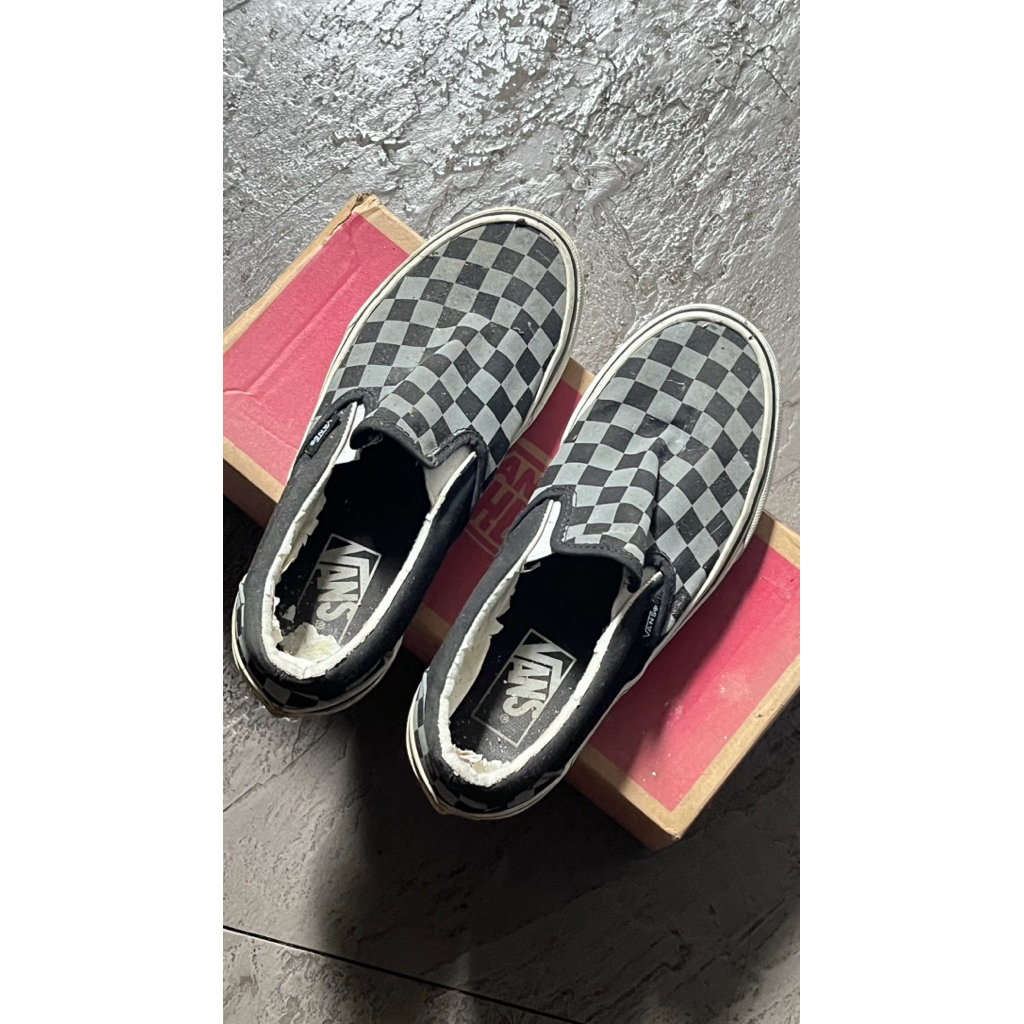 Preloved Sepatu Vans Catur