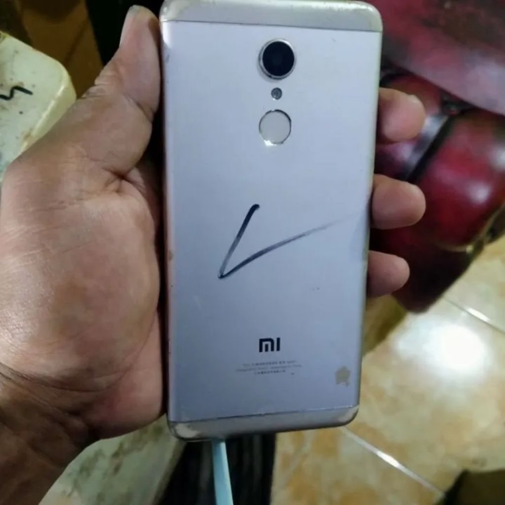 Mesin Hp Redmi 5 Kondisi mesin Botlop mentok Logo
