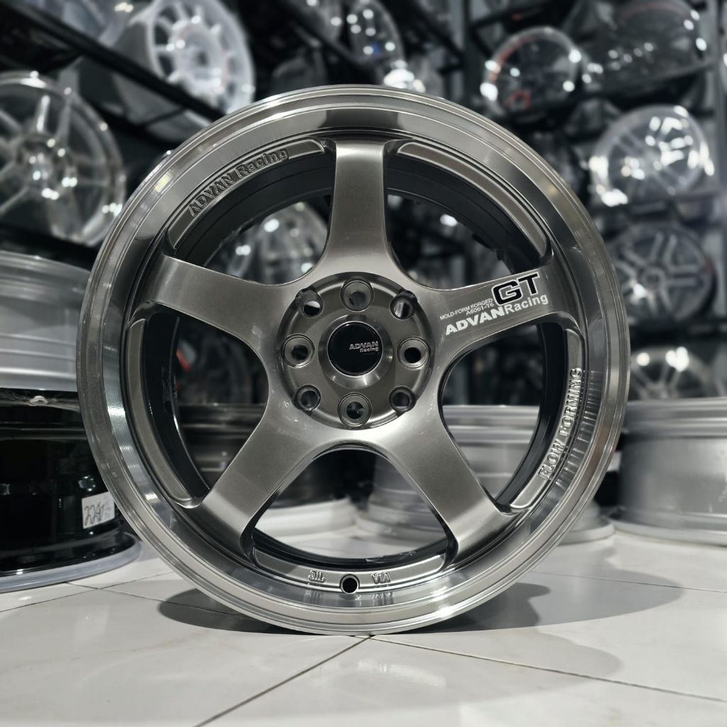 Velg Mobil R16 Advan GT, PCd 4x100 4x114.3