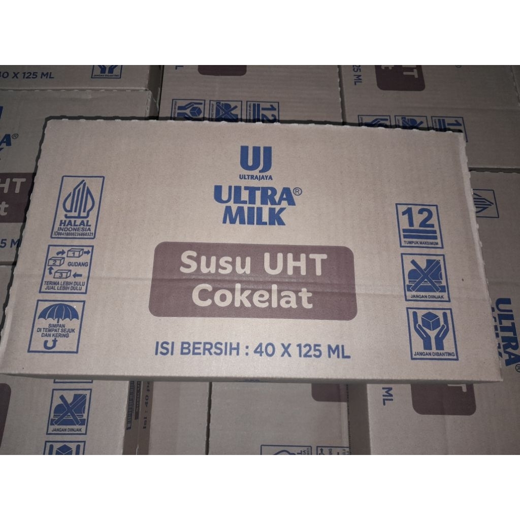 susu uht ultra milk sedotan ukuran 200 ML