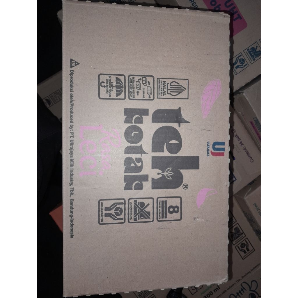 teh kotak 300 Ml sedotan teh kotak