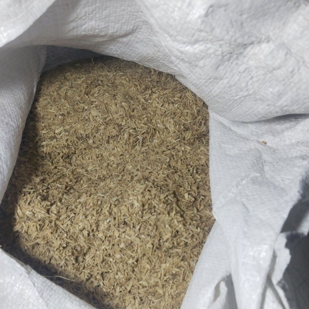 Dedak kasar (sekam)