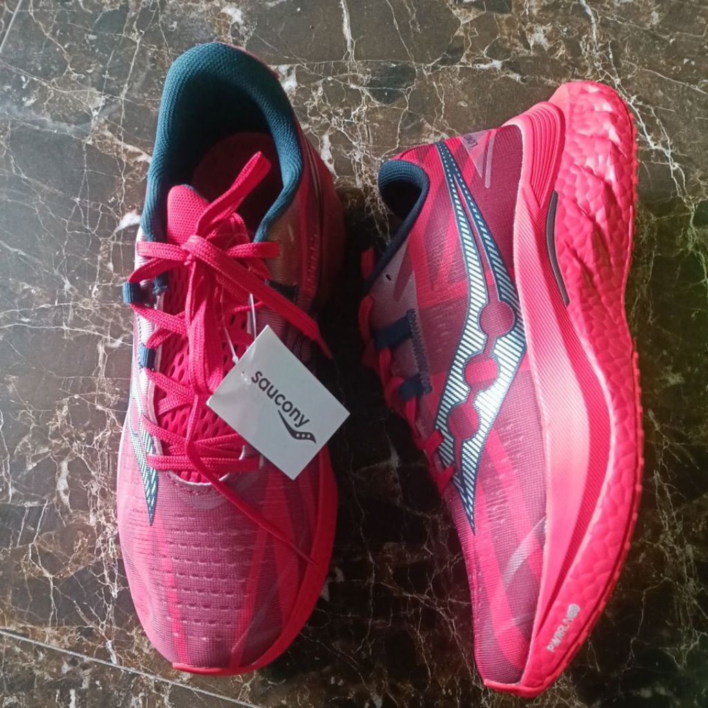 saucony endorphin speed 4