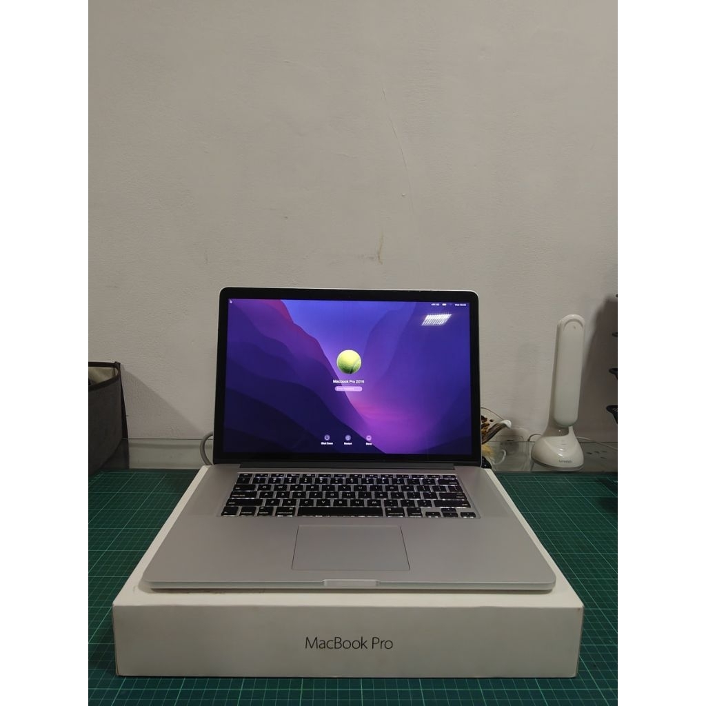 Macbook Pro 2015 Retina Display 15.4" - Intel I7 2.5GHz/16GB/512 GB