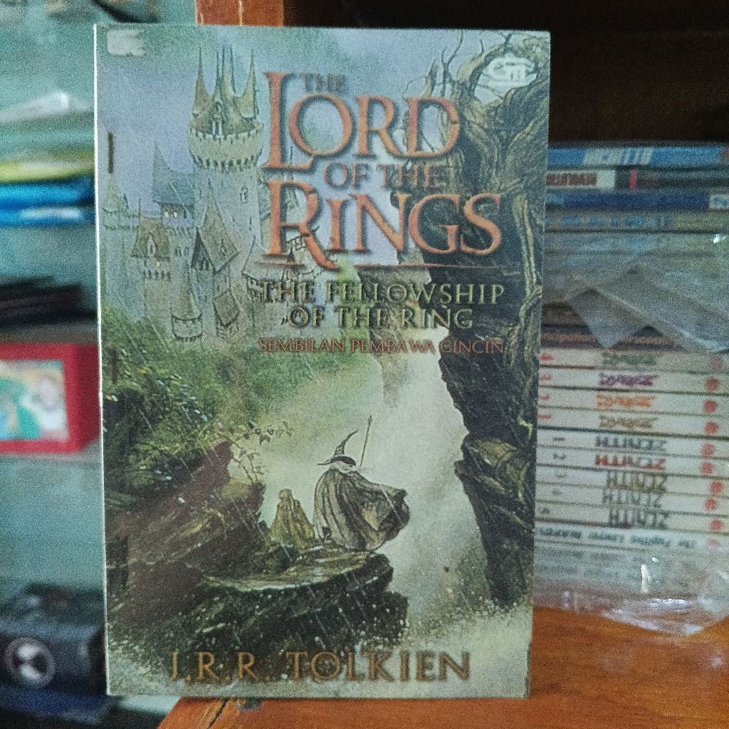 Novel The lord of the Rings sembilan pembawa cincin