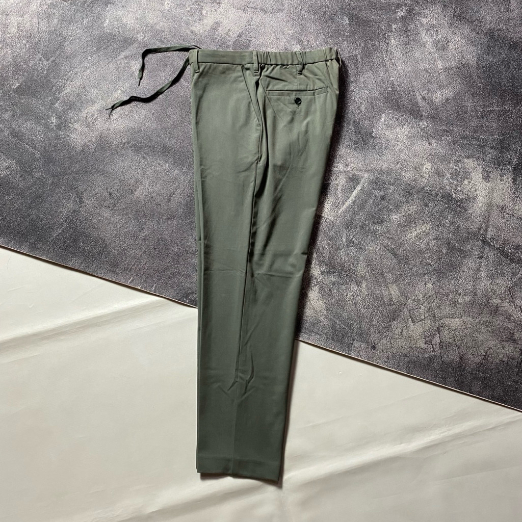 Uniqlo Ankle pants