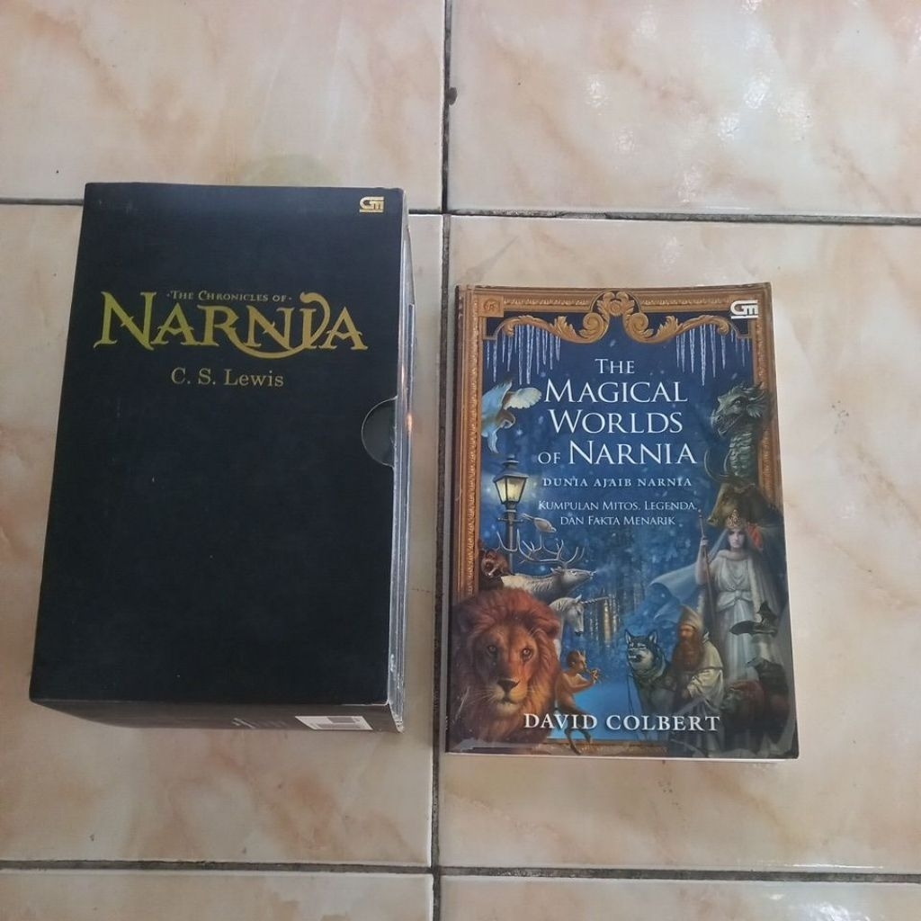 Chronicles of Narnia boxset dan The Magical Worlds of Narnia