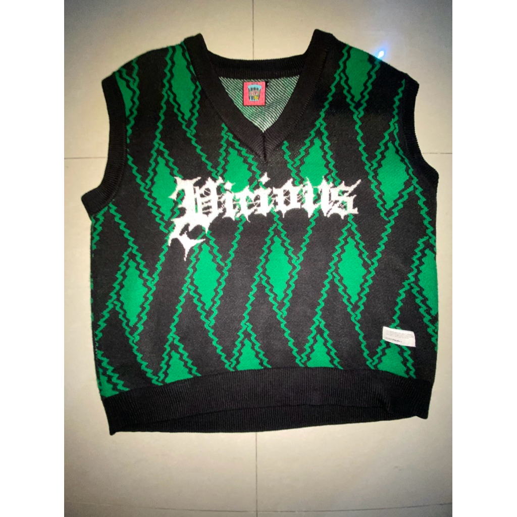 vest vicious pain