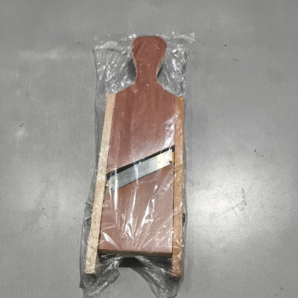 parut keripik ubi / parut kentang kayu