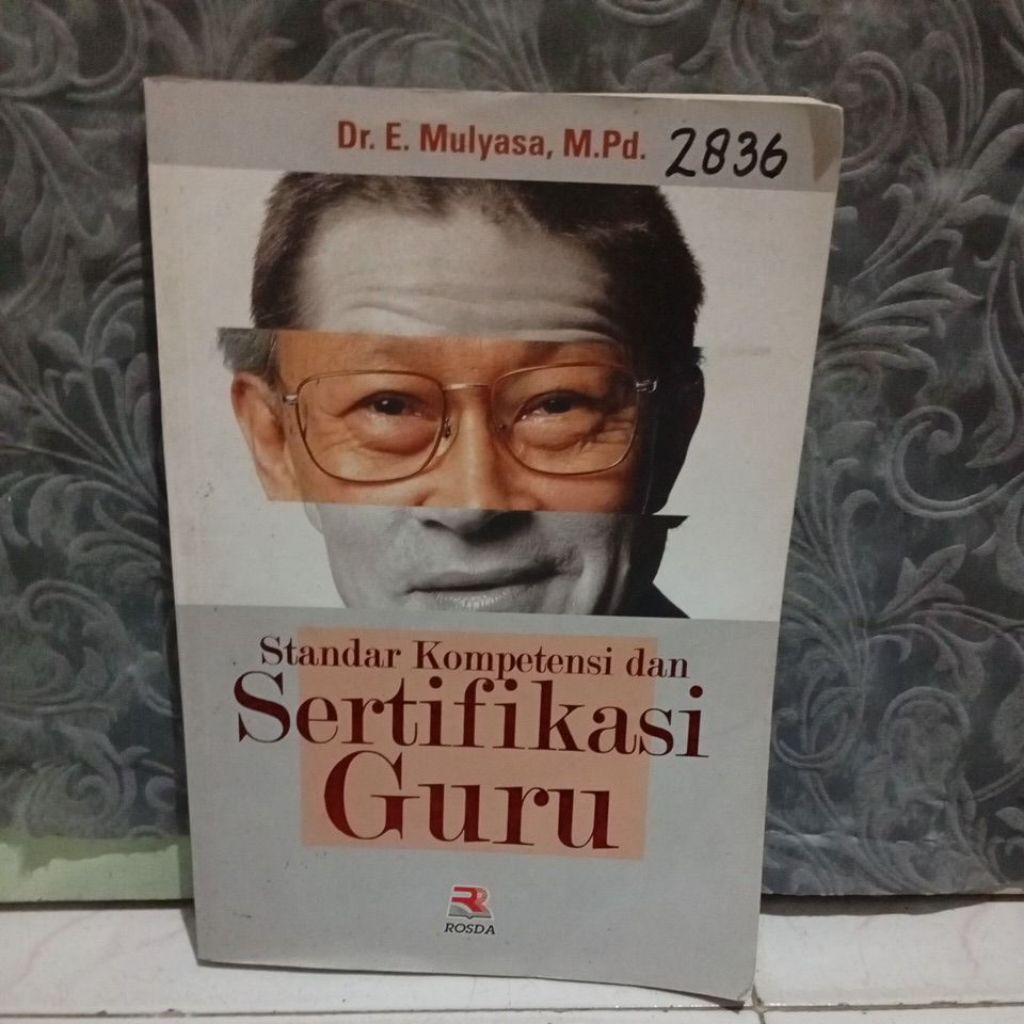 Standar Kompetensi dan Sertifikasi Guru