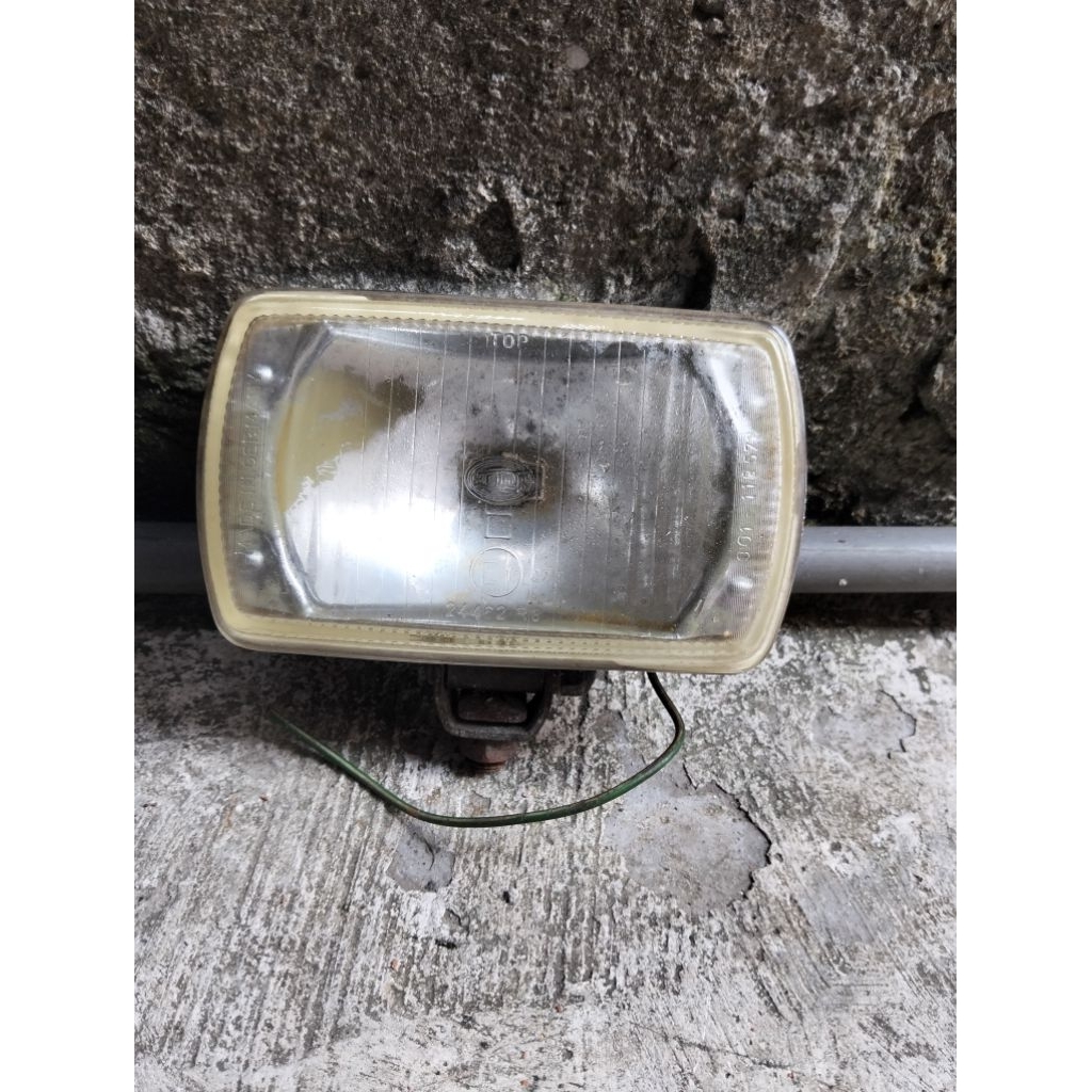 foglamp lampu kabut hella 155 24462 R8 001-119573 Made in germany