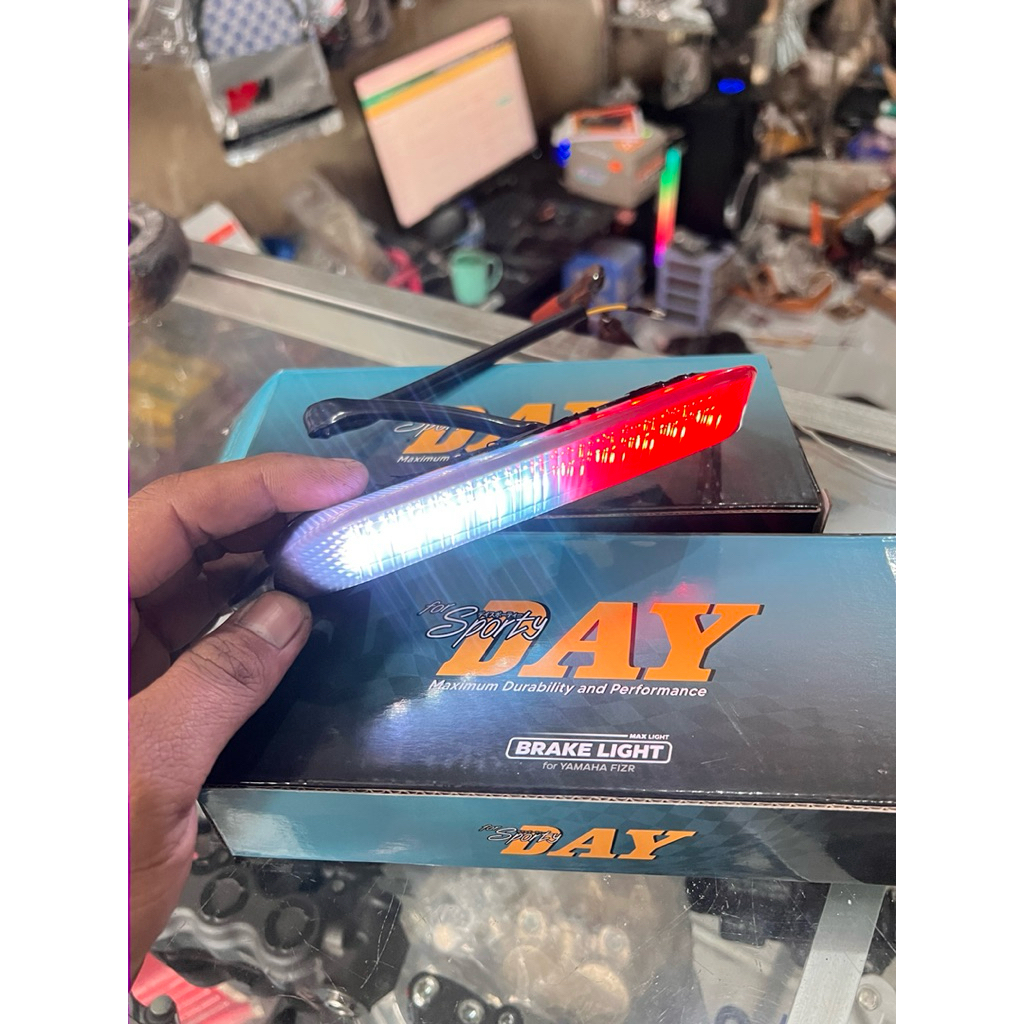 Lampu Stop RGB Belakang Begel FizR dan Lampu rem LED sabit Planger Behel FIZ R day