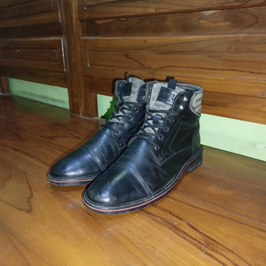 Sepatu Boots Second Dune London