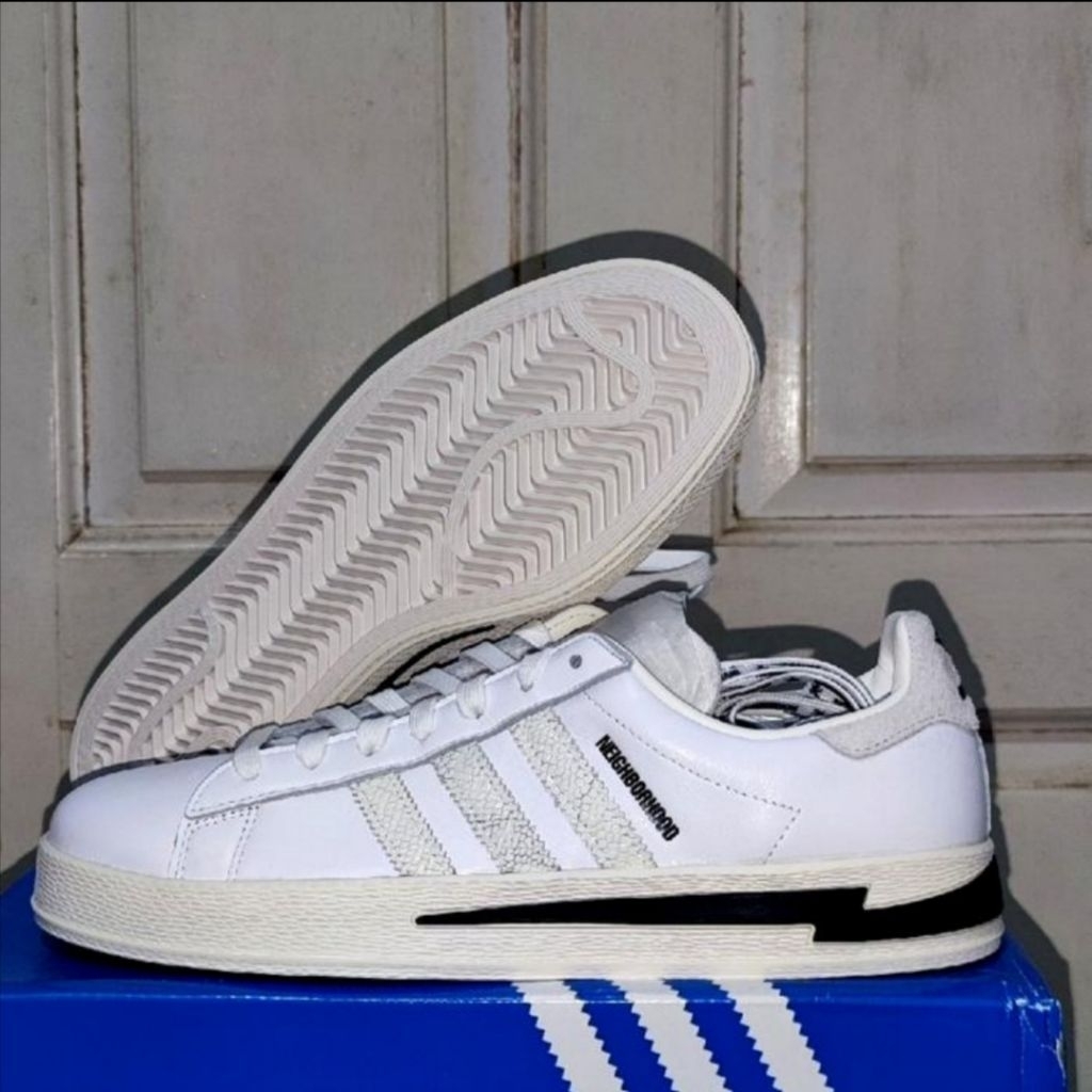 Sepatu Adidas Campus Neighborhood x Invincible