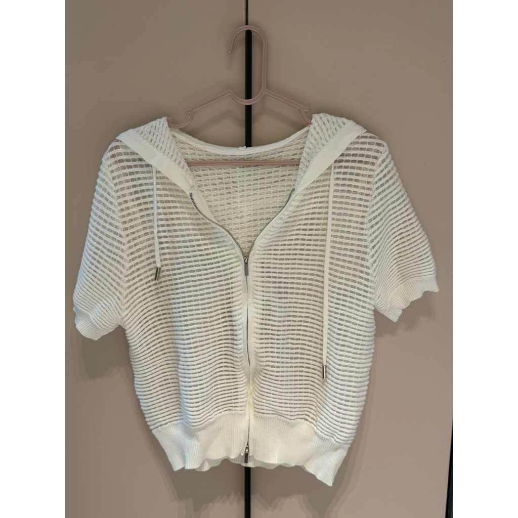 Preloved hoodie outer putih jaring