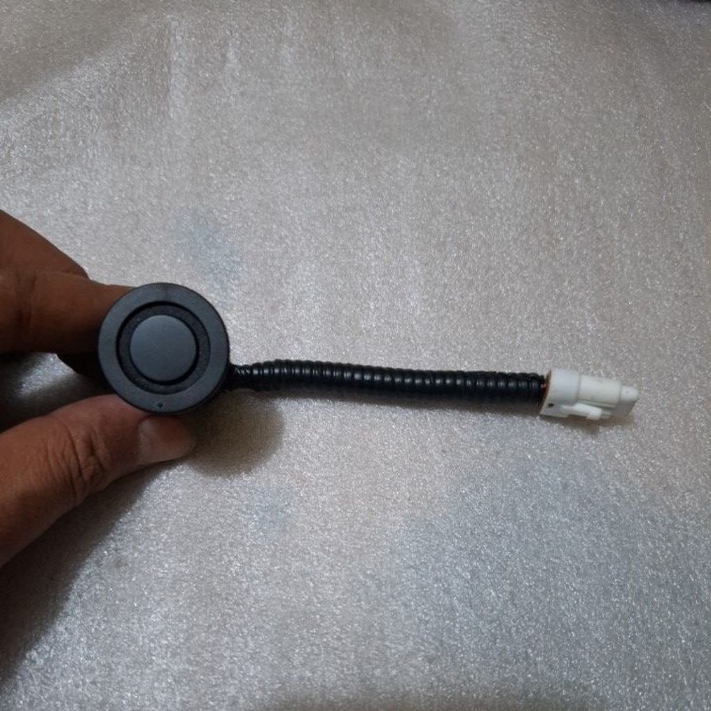 Sensor Parkir Bumper Belakang Yaris 2006-2012