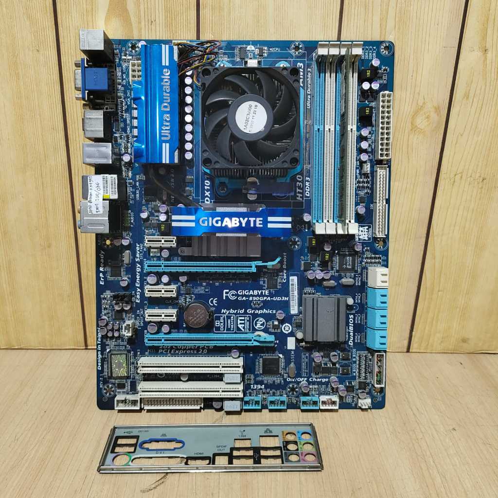 Mobo am3 gigabyte + amd phenom ii x4 + fan + ddr3 2gb I Motherboard am3
