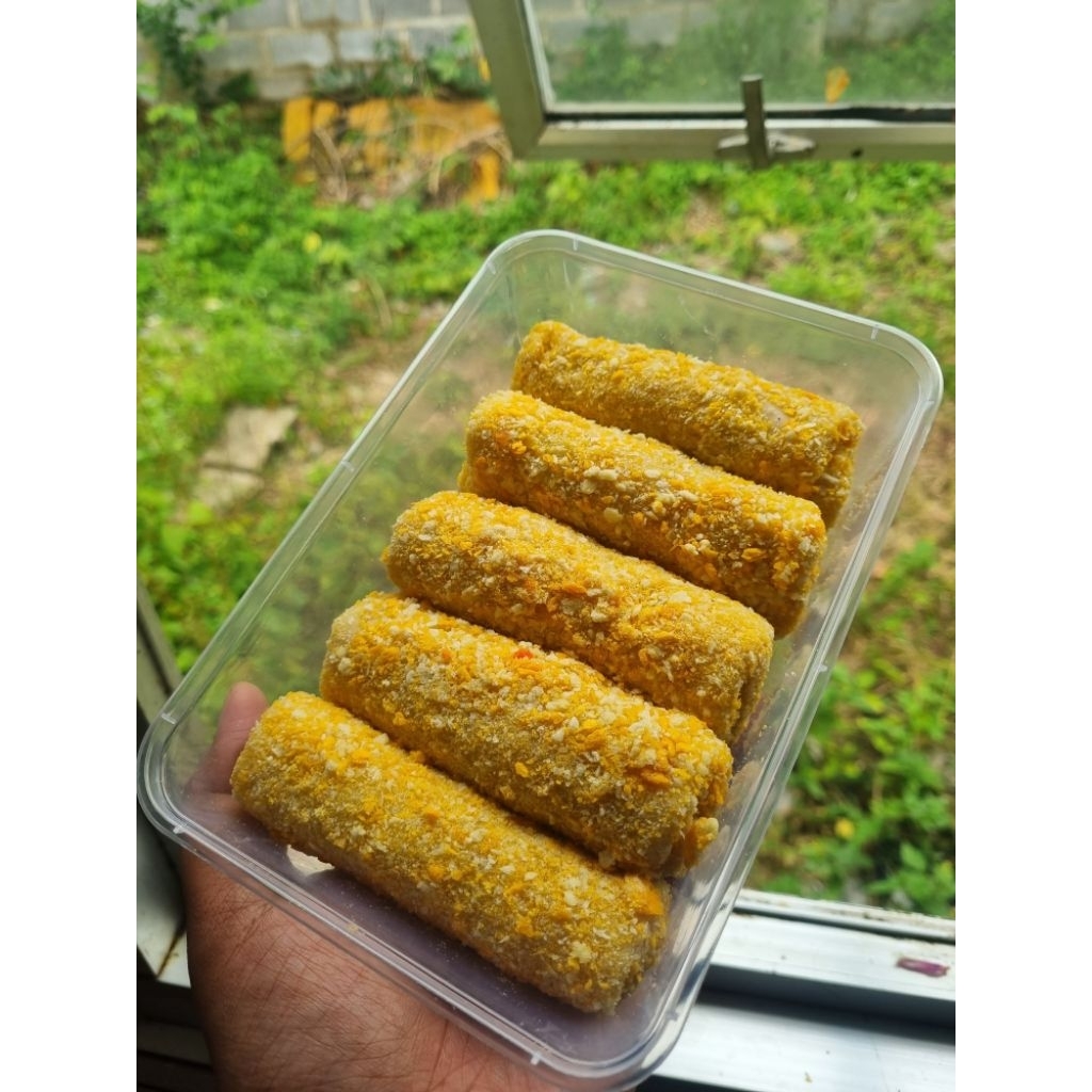 Risol ayam suwir pedas Risol ayam pedas risol kota serang Risol siap goreng