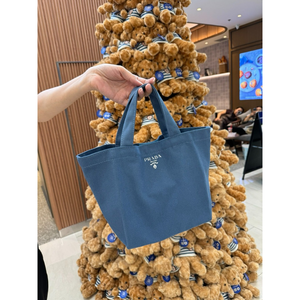 VIP Gift Tote PrdBeauty