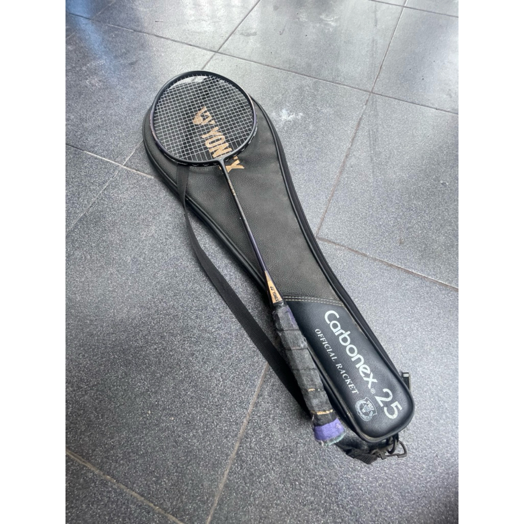 raket bulutangkis Yonex original