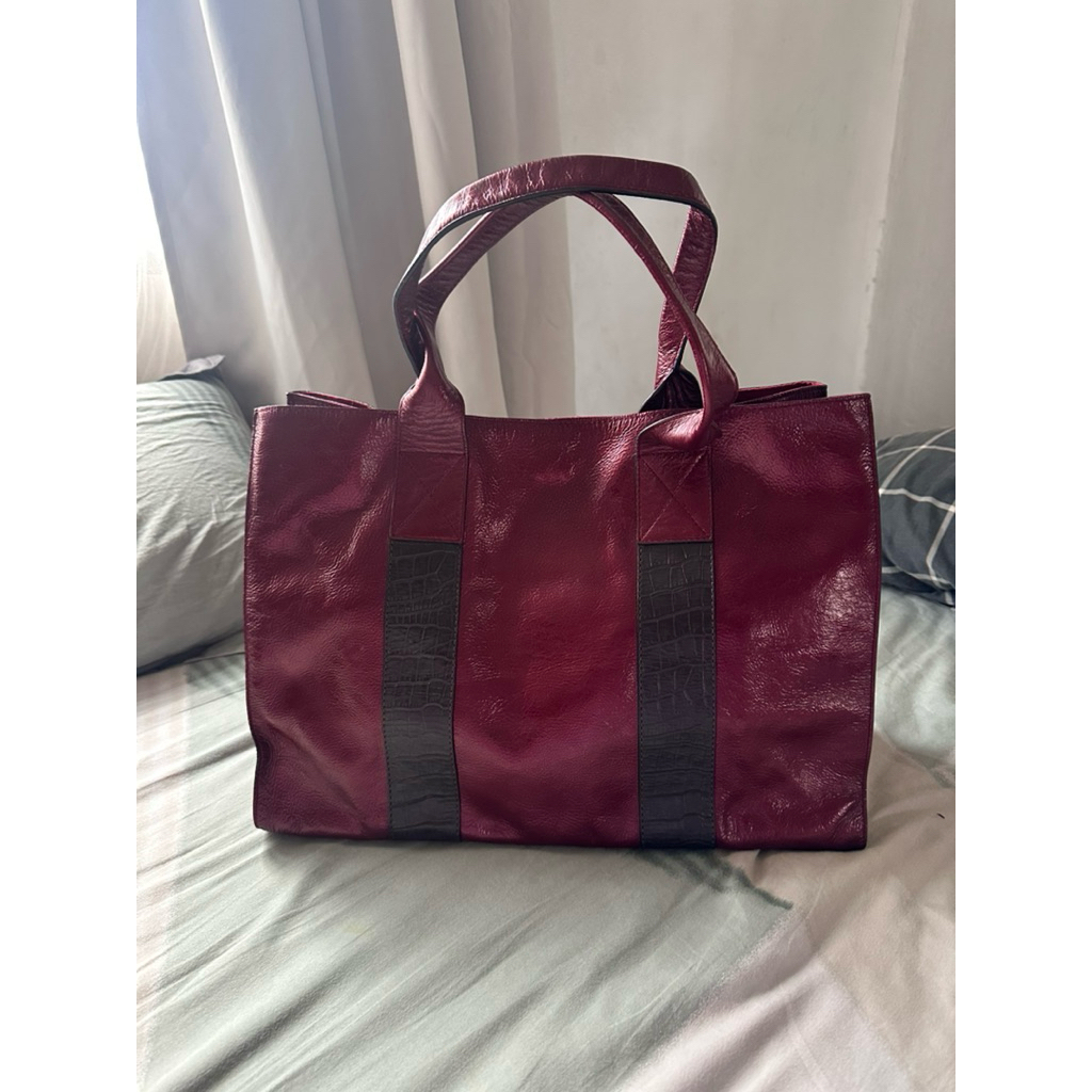 Preloved Tas Kulit Maroon Burgundy Kulit Asli Authentic muat laptop mulus perfect