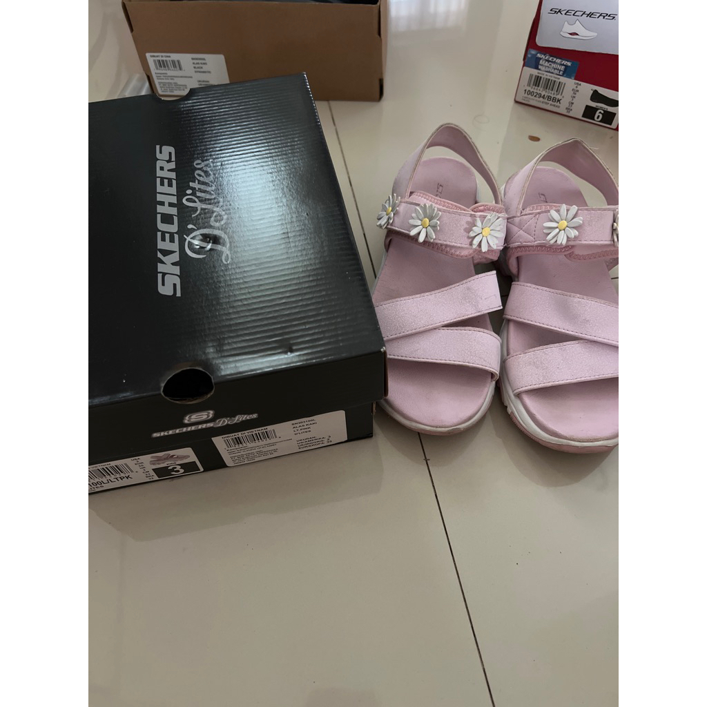 sendal sepatu anak skechers preloved