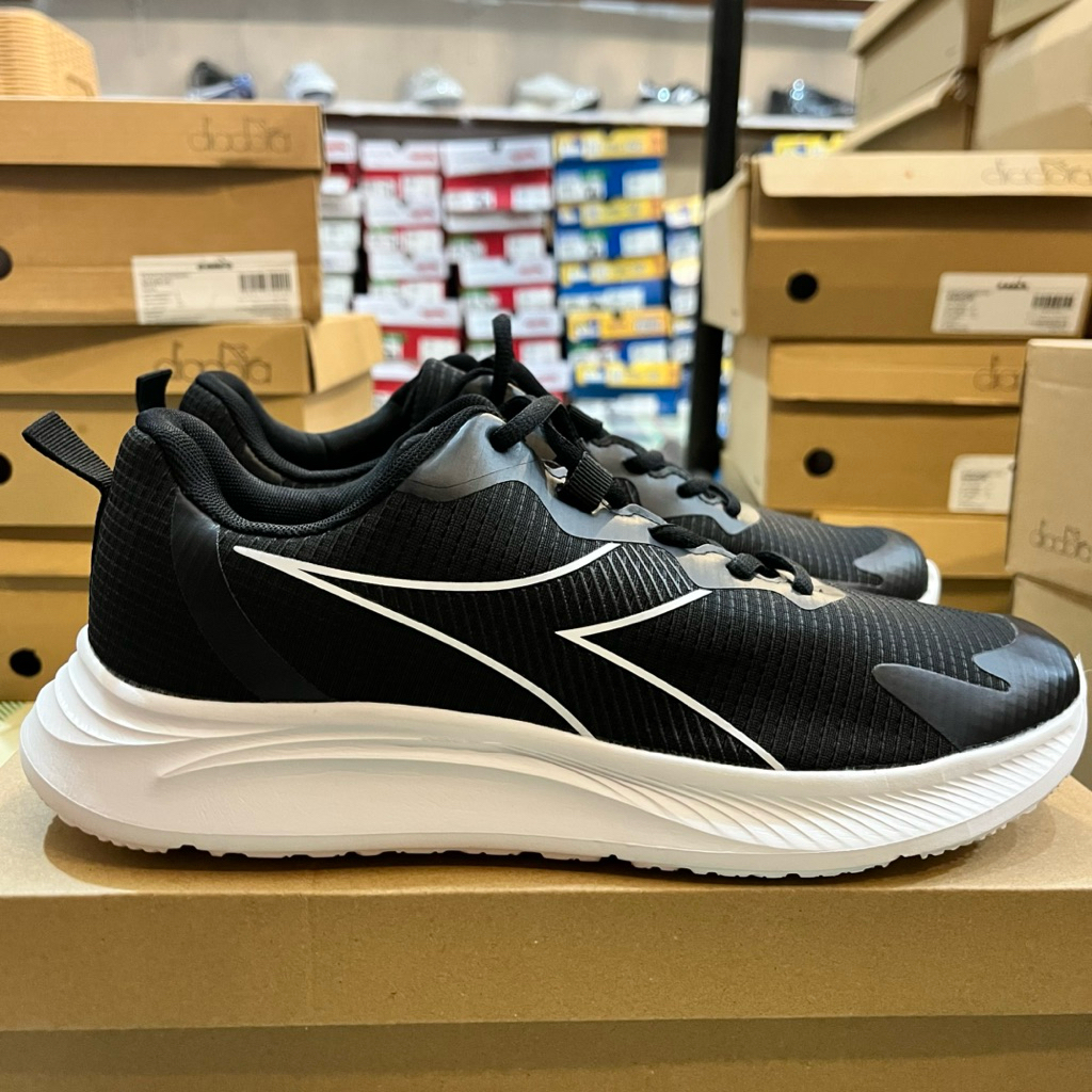 SEPATU DIADORA MANSIDE BLACK ORIGINAL BNIB