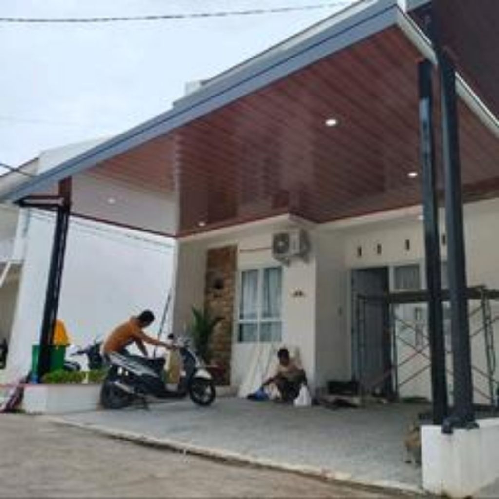kanopi pelapon PVC minimalis mewah atap galvalum rangka hollow galvanis