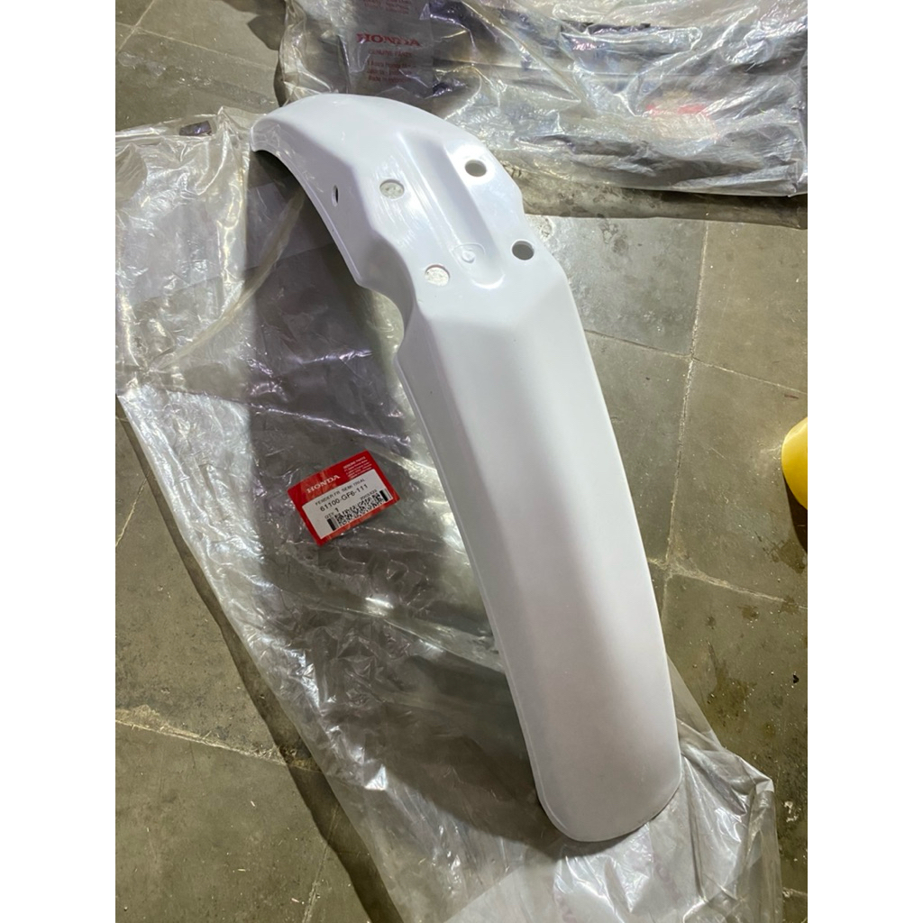 Slebor Depan Semi Trail Honda Win ORI AHM spakbor depan honda win trail original 61100-gf6-000 61100