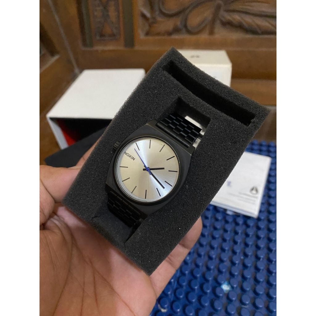 Nixon time teller BLACK