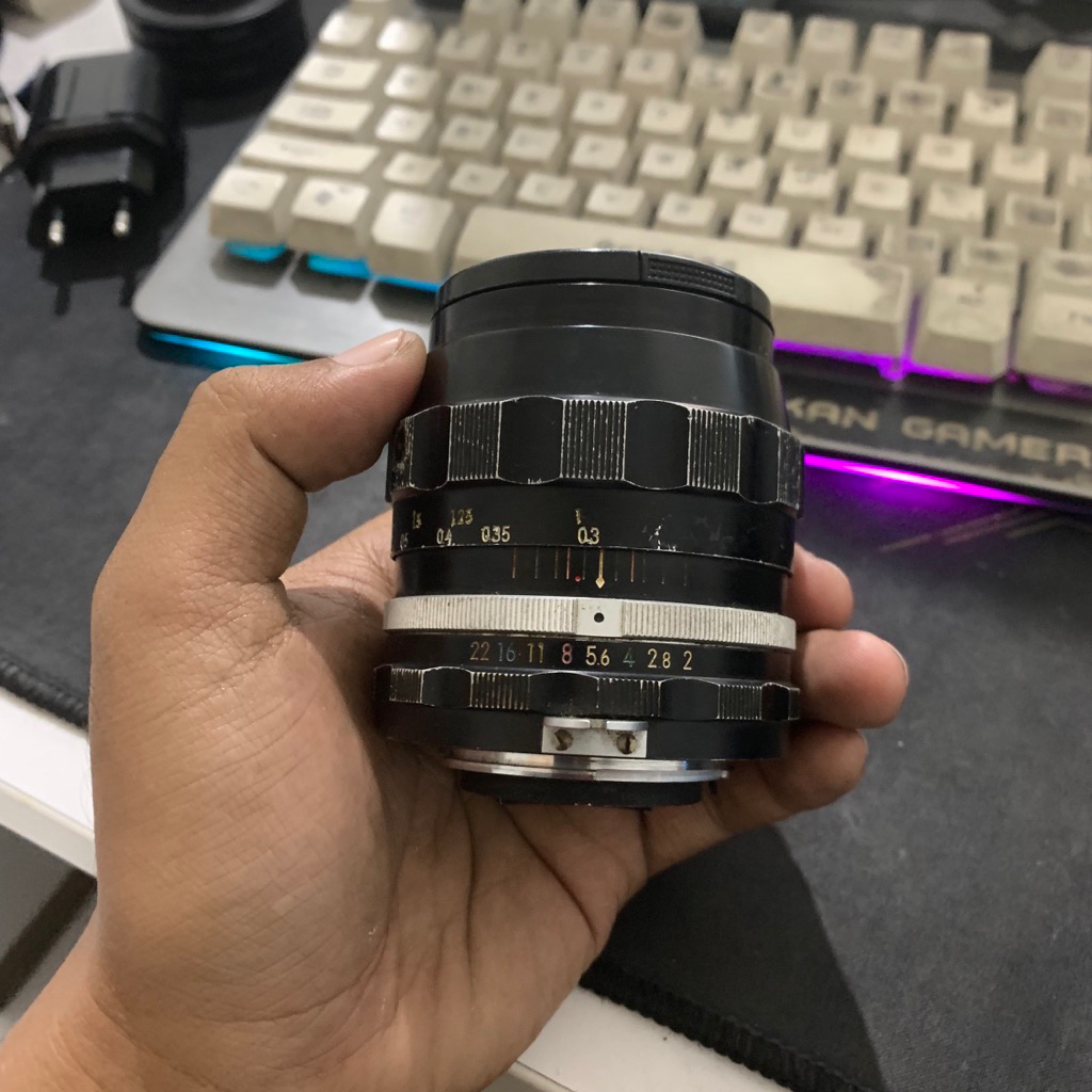 lensa nikon 28mm f2
