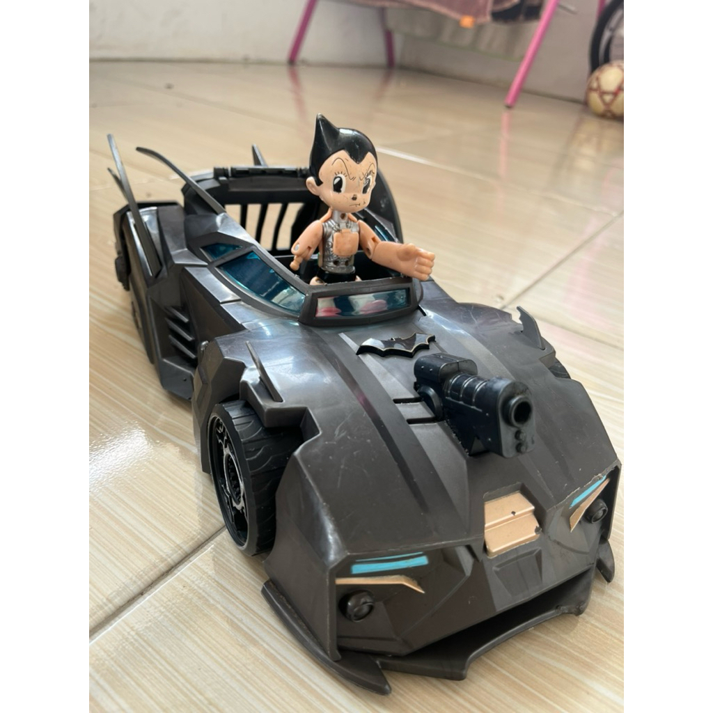 Mainan Mobil Batman