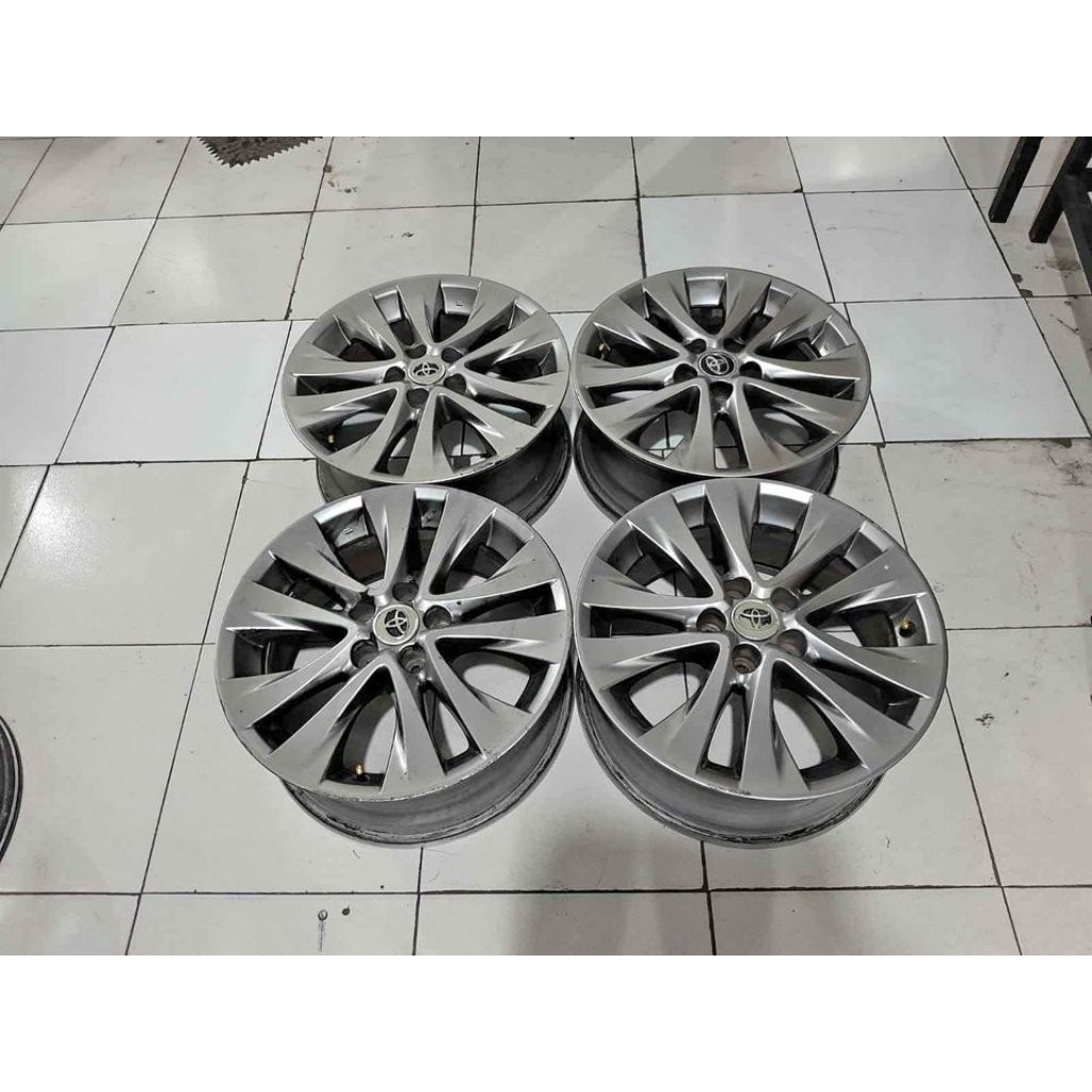 VELG MOBIL BEKAS ALPHARD RING 18 H5X114,3 ET45
