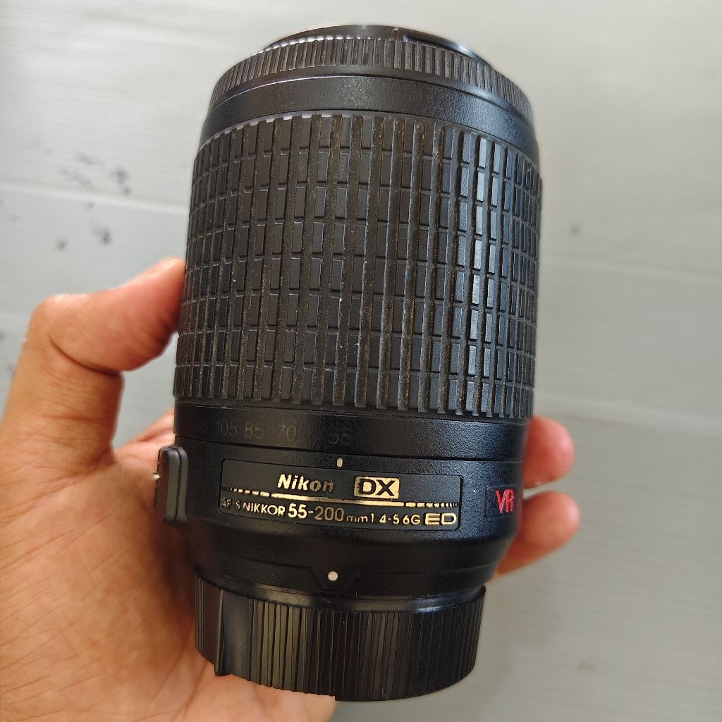 LENSA AFS NIKKOR 55200 VR