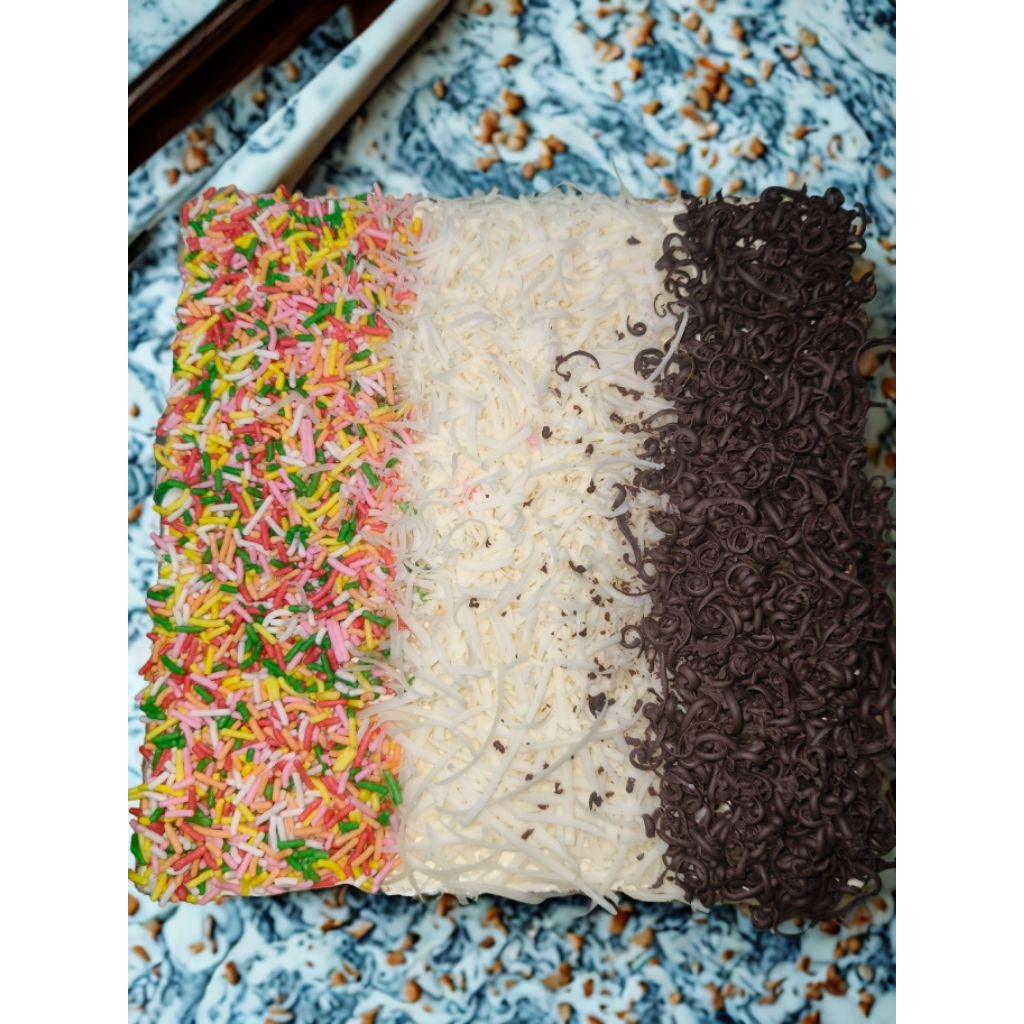 Bolu Jadul Topping Messes Keju / Bolu Jadul