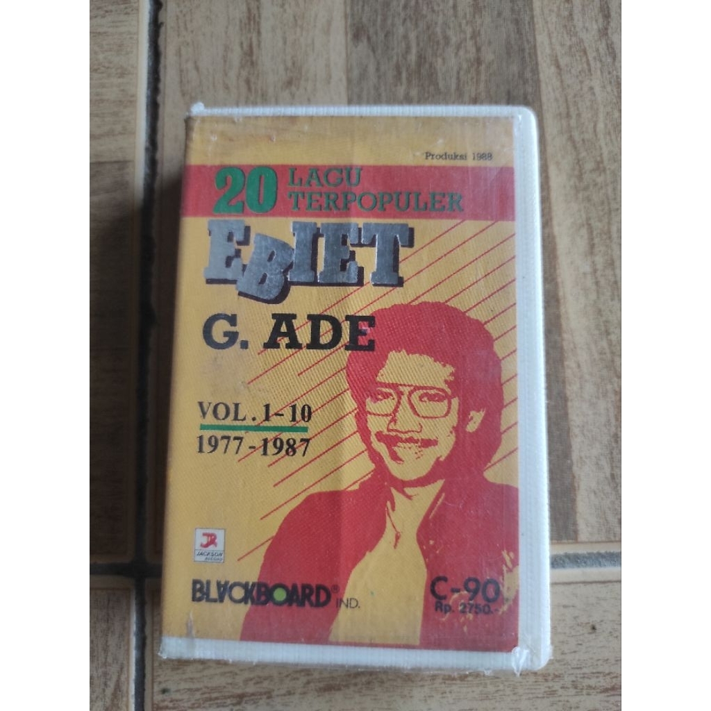 kaset pita 20 lagu terpopuler EBIET G ADE